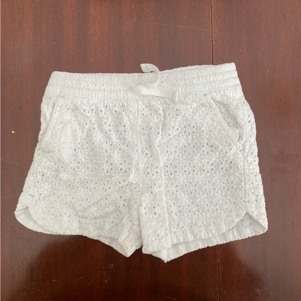 Bella Bliss knock off shorts. White eyelet. Beautiful on. Size 3T. Elastic